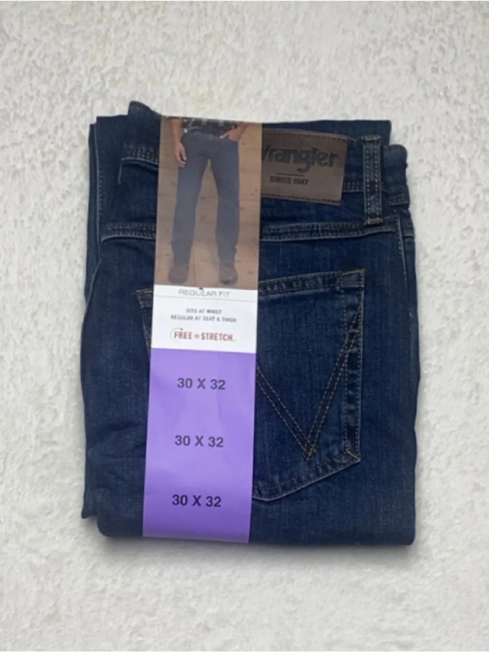 Wrangler Men’s Dark Blue Relaxed Jeans